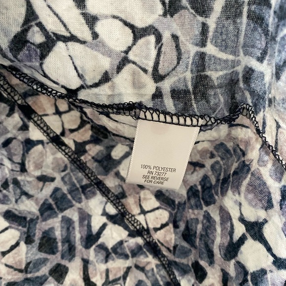 Preloved simply Vera Wang print top size S - Picture 3 of 3